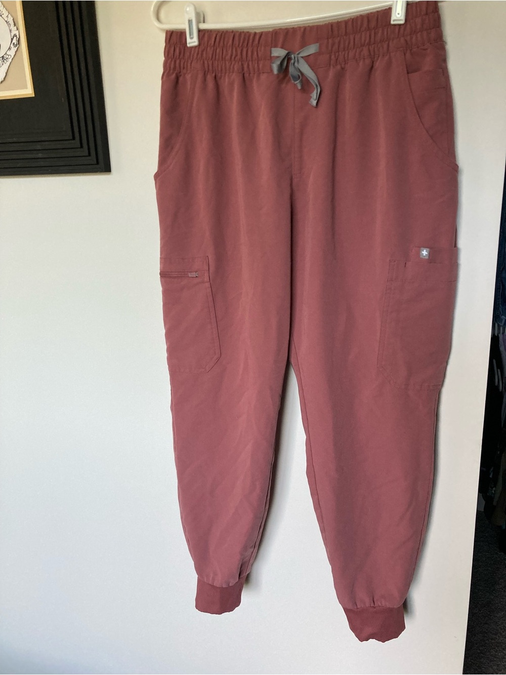 Figs Jogger scrub Pants in Dusty Rose